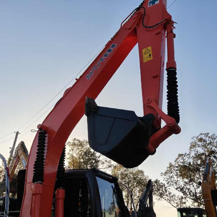 HITACHI ZX130 , Original Japan Surplus Hitachi ZX130 for Sale - Гусеничный экскаватор: фото 3 HITACHI ZX130 , Original Japan Surplus Hitachi ZX130 for Sale - Гусеничный экскаватор: фото 3