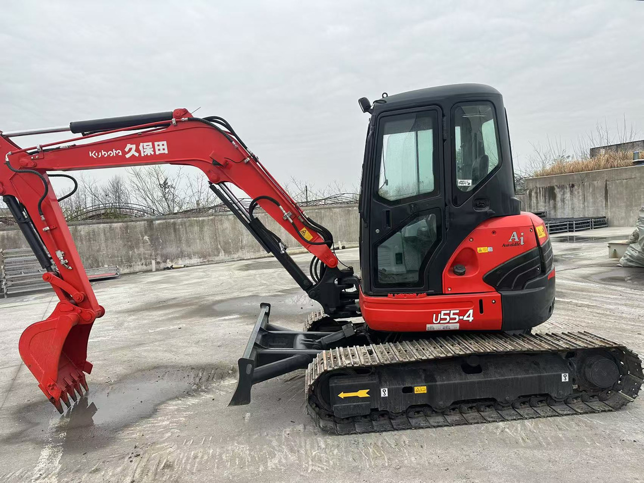 KUBOTA U55 - Мини-экскаватор: фото 1 KUBOTA U55 - Мини-экскаватор: фото 1