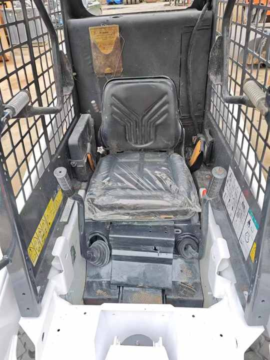 Second Hand Bobcat S70 Skid Steer Loader on Stock Excellent Performance Bobcat S70 S160 S300 330 Skid Steer for Sale - Мини-погрузчик с бортовым поворотом: фото 2 Second Hand Bobcat S70 Skid Steer Loader on Stock Excellent Performance Bobcat S70 S160 S300 330 Skid Steer for Sale - Мини-погрузчик с бортовым поворотом: фото 2