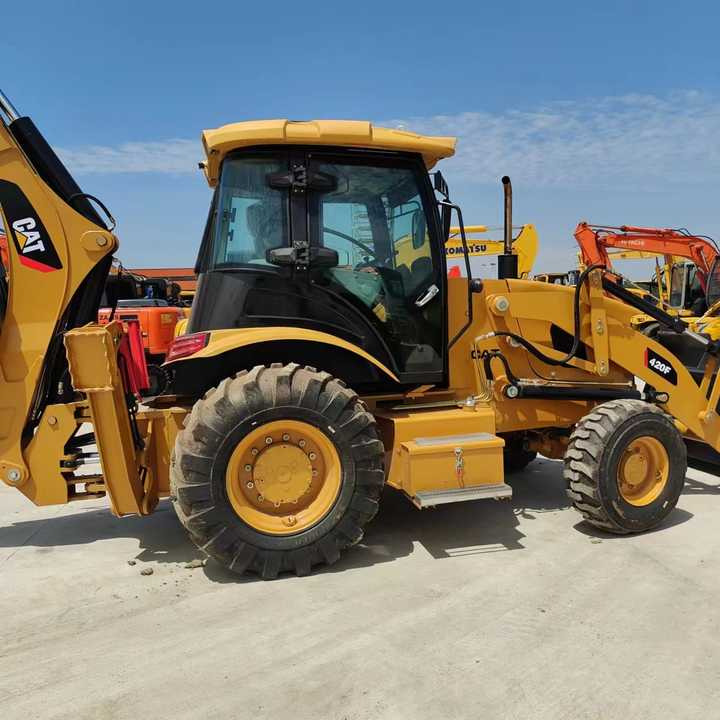 Used Cat 420F Backhoe Excavator Hot Sale Hefei Zhaomi Construction Machinery Co.ltd - Экскаватор-погрузчик: фото 1 Used Cat 420F Backhoe Excavator Hot Sale Hefei Zhaomi Construction Machinery Co.ltd - Экскаватор-погрузчик: фото 1