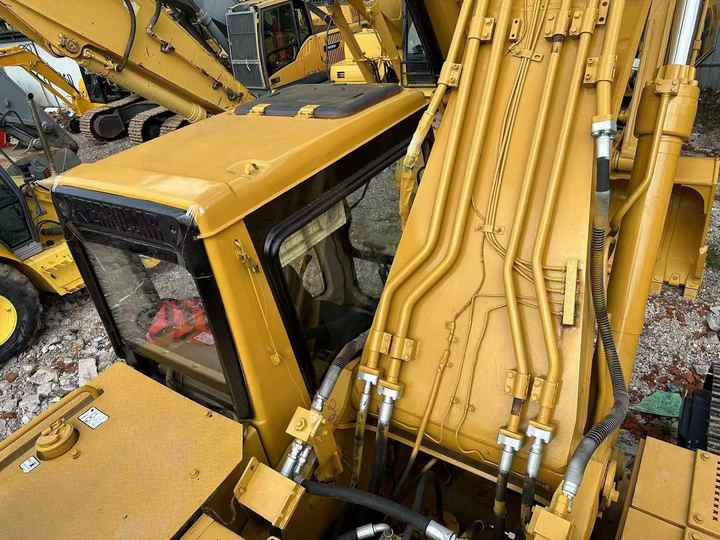 Used Caterpillar 330B Excavator Original Japan Brand Caterpillar 312 315 320 330 336 Excavator on Sale - Гусеничный экскаватор: фото 4 Used Caterpillar 330B Excavator Original Japan Brand Caterpillar 312 315 320 330 336 Excavator on Sale - Гусеничный экскаватор: фото 4