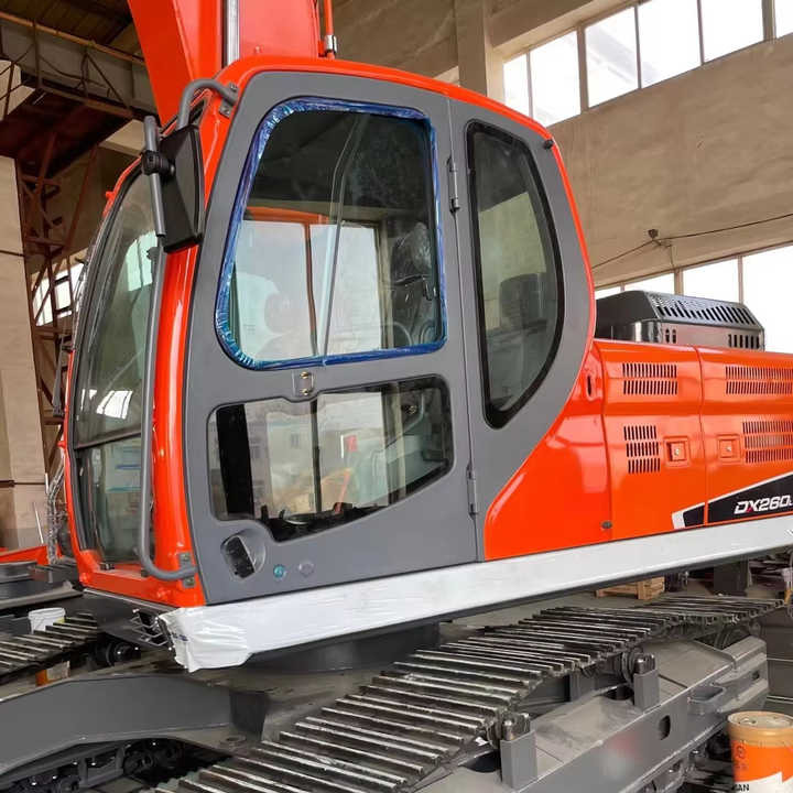 Used Digger DOOSAN DX260 Construction Machinery Construction Digger Used DOOSAN DX260 Cheap Excavator - Гусеничный экскаватор: фото 1 Used Digger DOOSAN DX260 Construction Machinery Construction Digger Used DOOSAN DX260 Cheap Excavator - Гусеничный экскаватор: фото 1
