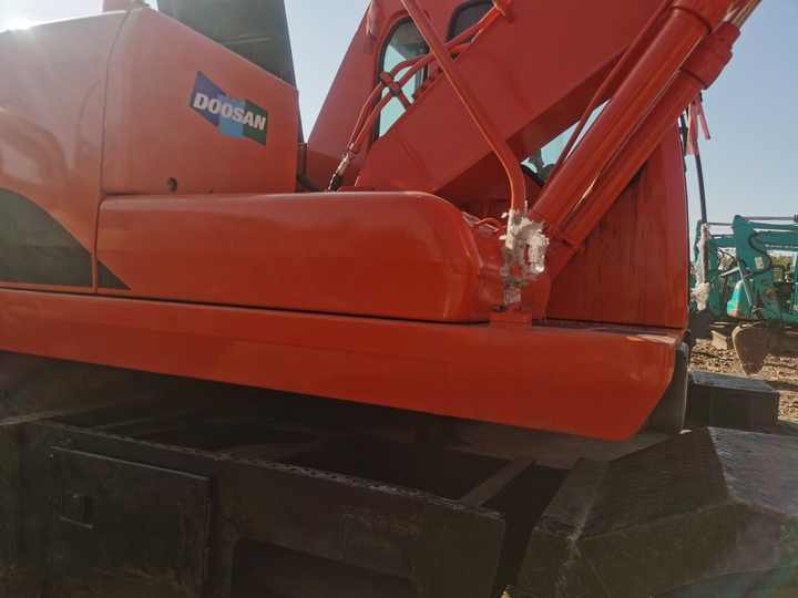 Used Digger Doosan Dh150w-7 Construction Machinery Construction Digger Used Doosan Dh150w-7 Cheap Excavator - Колёсный экскаватор: фото 5 Used Digger Doosan Dh150w-7 Construction Machinery Construction Digger Used Doosan Dh150w-7 Cheap Excavator - Колёсный экскаватор: фото 5