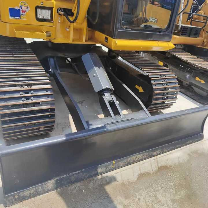 Used Excavator KOMATSU PC70-8 Construction Machinery Excavator PC70-8 PC60 PC70 Excavators for Sale at Negotiable Price - Гусеничный экскаватор: фото 4 Used Excavator KOMATSU PC70-8 Construction Machinery Excavator PC70-8 PC60 PC70 Excavators for Sale at Negotiable Price - Гусеничный экскаватор: фото 4