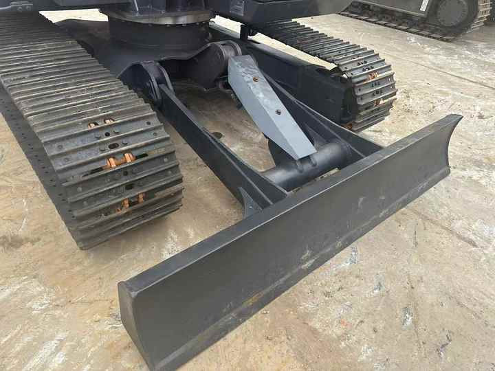 Used Hitachi Excavator ZX70 7ton Japan Import Second Hand Small Crawler ZX70 Excavator for Sale - Гусеничный экскаватор: фото 5 Used Hitachi Excavator ZX70 7ton Japan Import Second Hand Small Crawler ZX70 Excavator for Sale - Гусеничный экскаватор: фото 5