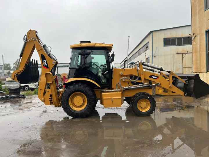 Used Wheel Loader CAT420F Caterpillar 420F Construction Machinery Mini Wheel Skid Steer Loader in Stock - Экскаватор-погрузчик: фото 5 Used Wheel Loader CAT420F Caterpillar 420F Construction Machinery Mini Wheel Skid Steer Loader in Stock - Экскаватор-погрузчик: фото 5