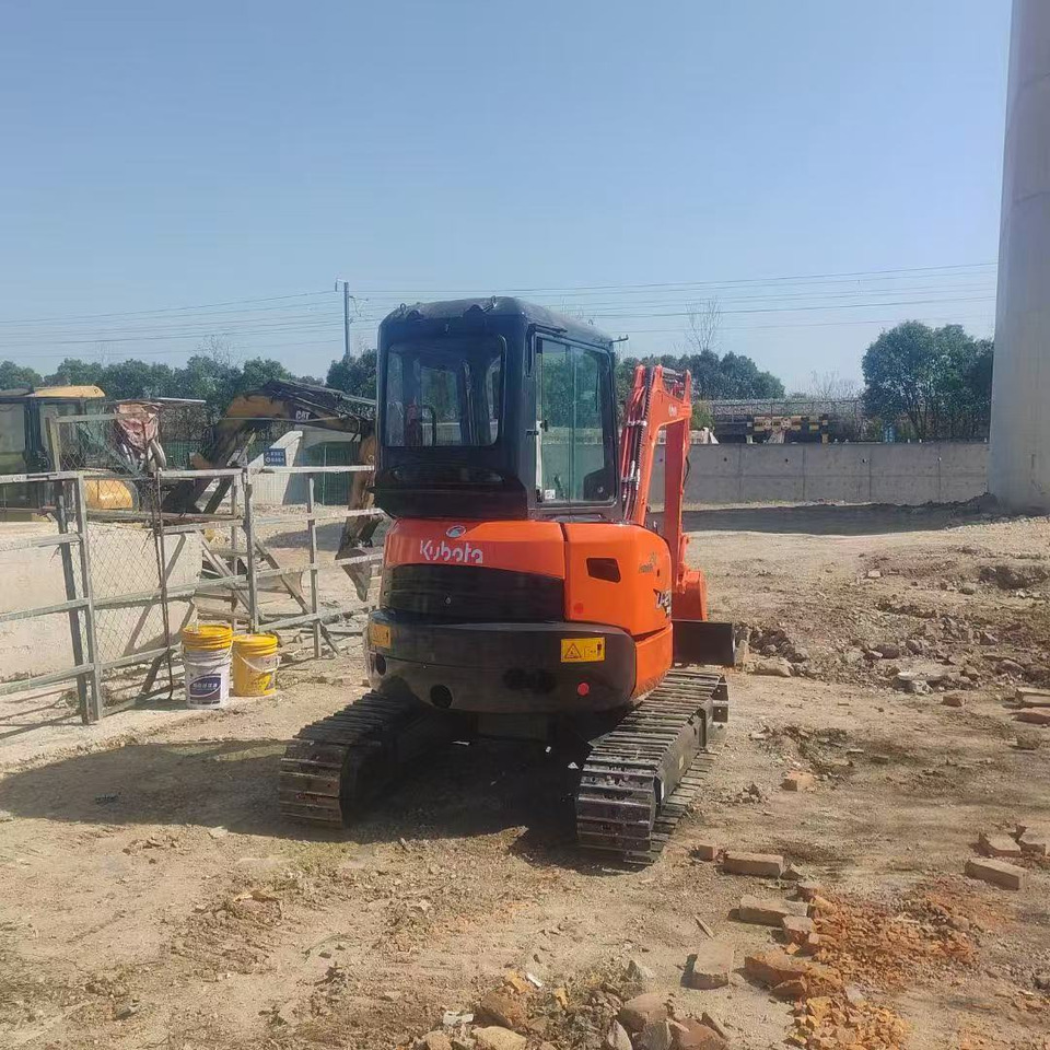 Kubota U30 - Мини-экскаватор: фото 1 Kubota U30 - Мини-экскаватор: фото 1
