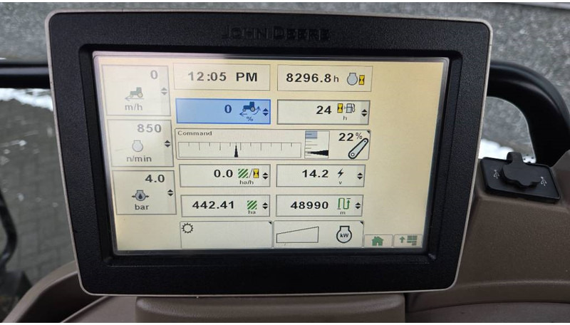 John Deere 6105 R - Трактор: фото 3 John Deere 6105 R - Трактор: фото 3