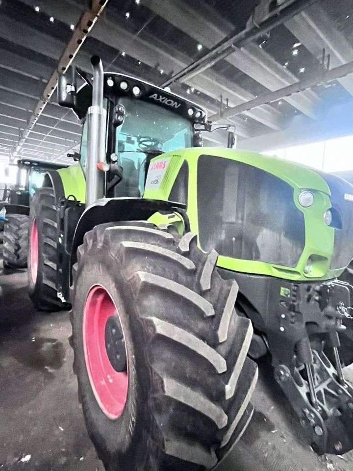 Трактор Claas Axion 950 Cmatic: фото 15