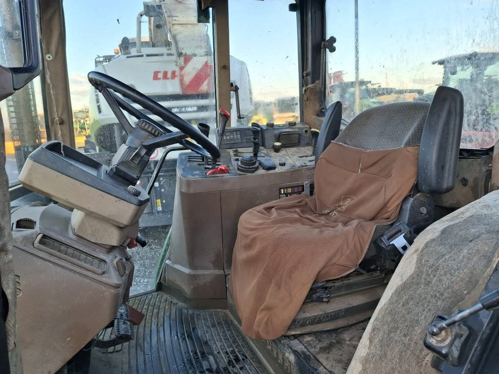 John Deere 6400 - Трактор: фото 4 John Deere 6400 - Трактор: фото 4