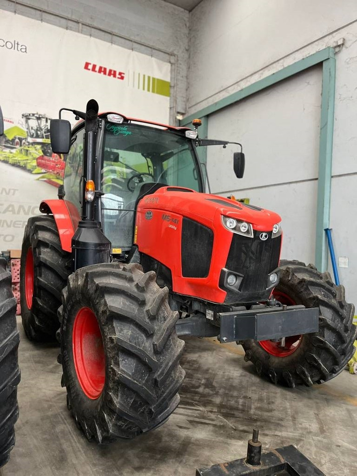Kubota M 6-141  - Трактор: фото 1 Kubota M 6-141  - Трактор: фото 1