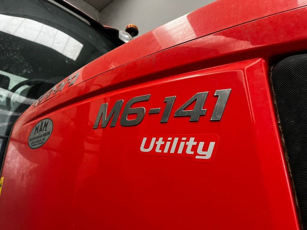 Kubota M 6-141  - Трактор: фото 4 Kubota M 6-141  - Трактор: фото 4