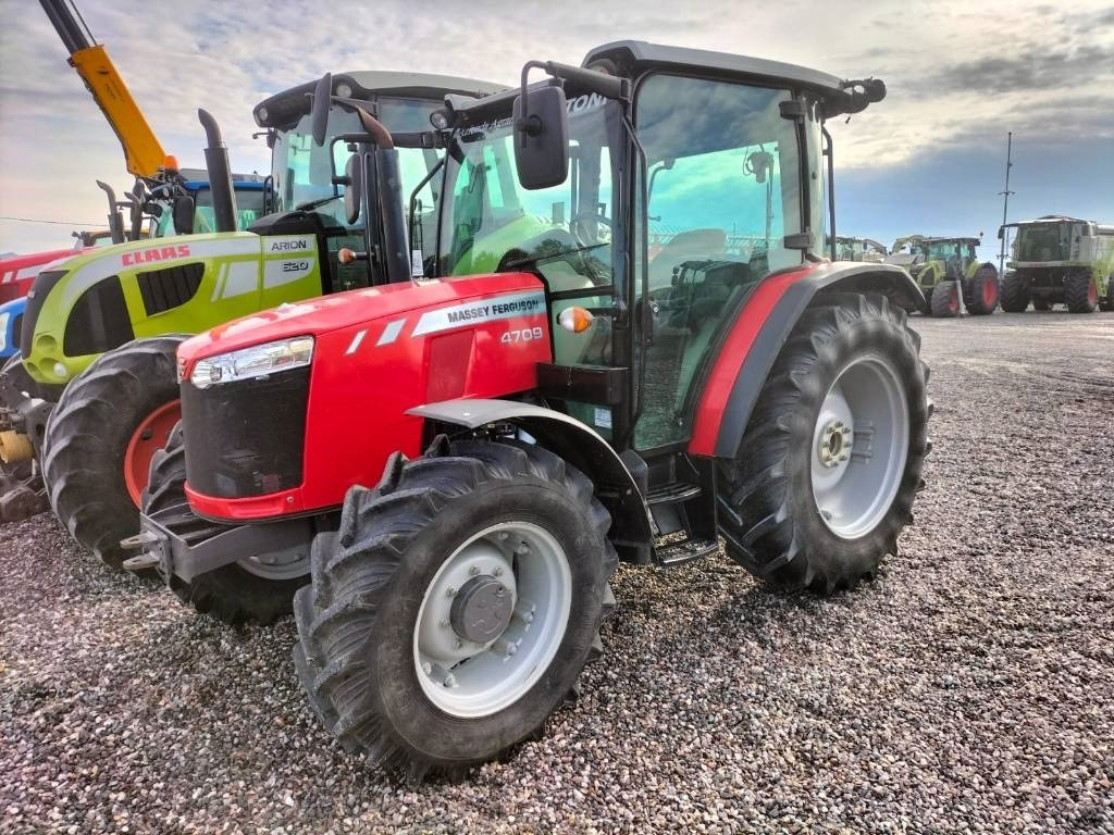 Massey Ferguson 4709 - Трактор: фото 2 Massey Ferguson 4709 - Трактор: фото 2