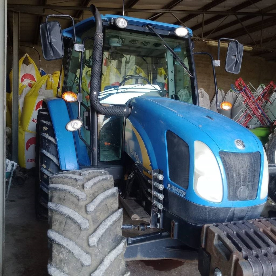 New Holland T 5050 - Трактор: фото 3 New Holland T 5050 - Трактор: фото 3