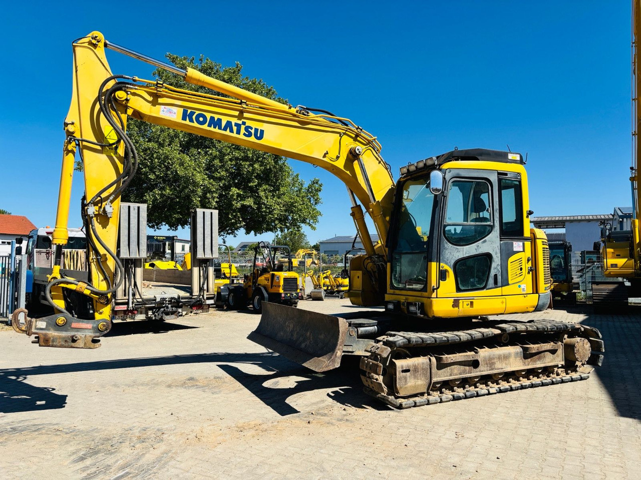 Komatsu PC138US-8 - Гусеничный экскаватор: фото 1 Komatsu PC138US-8 - Гусеничный экскаватор: фото 1