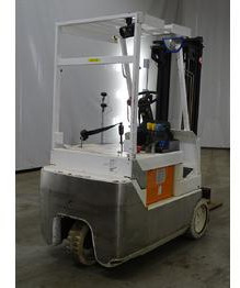 Clark - Электропогрузчик: фото 2 Clark - Электропогрузчик: фото 2