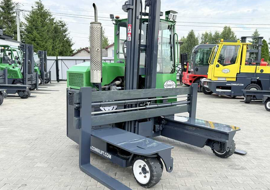 Combilift C3000 / DIESEL / DUPLEX 4000MM / WIDE FORK POSITIONER / FULL CABIN - Четырехсторонний погрузчик: фото 5 Combilift C3000 / DIESEL / DUPLEX 4000MM / WIDE FORK POSITIONER / FULL CABIN - Четырехсторонний погрузчик: фото 5