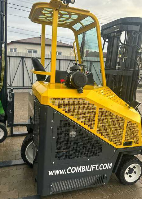 Combilift C3000CB -DIESEL- Only 6117 hours - Четырехсторонний погрузчик: фото 2 Combilift C3000CB -DIESEL- Only 6117 hours - Четырехсторонний погрузчик: фото 2