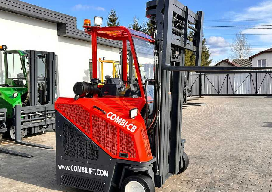 Четырехсторонний погрузчик Combilift C3000CB / LPG / TRIPLEX / 5500MM / FREE LIFT / SIDE SHIFT + FORK POSITIONER / LIKE NEW: фото 6