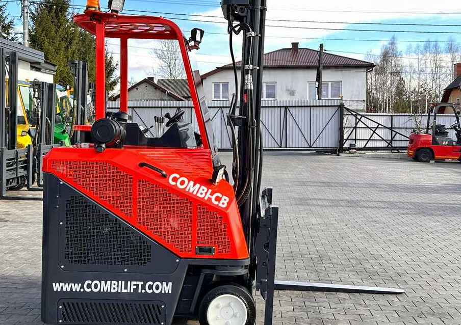 Четырехсторонний погрузчик Combilift C3000CB / LPG / TRIPLEX / 5500MM / FREE LIFT / SIDE SHIFT + FORK POSITIONER / LIKE NEW: фото 31