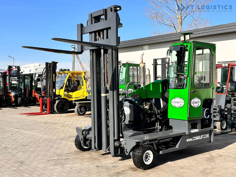 Combilift C4000 / LPG / DUPLEX / 4500MM / FREE LIFT / LIKE NEW C4000 / LPG / DUPLEX / 4500MM / FREE LIFT / LIKE NEW - Четырехсторонний погрузчик: фото 1 Combilift C4000 / LPG / DUPLEX / 4500MM / FREE LIFT / LIKE NEW C4000 / LPG / DUPLEX / 4500MM / FREE LIFT / LIKE NEW - Четырехсторонний погрузчик: фото 1