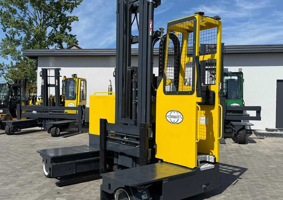 Четырехсторонний погрузчик Combilift C4000STE / TRIPLEX / 6850MM / FREE LIFT / ONLY 1,348 HOURS / FORK SIDESHIFT / EXCELLENT CONDITION: фото 6