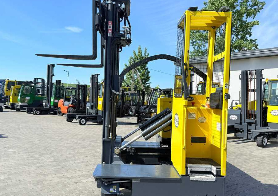 Четырехсторонний погрузчик Combilift C4000STE / TRIPLEX / 6850MM / FREE LIFT / ONLY 1,348 HOURS / FORK SIDESHIFT / EXCELLENT CONDITION: фото 24