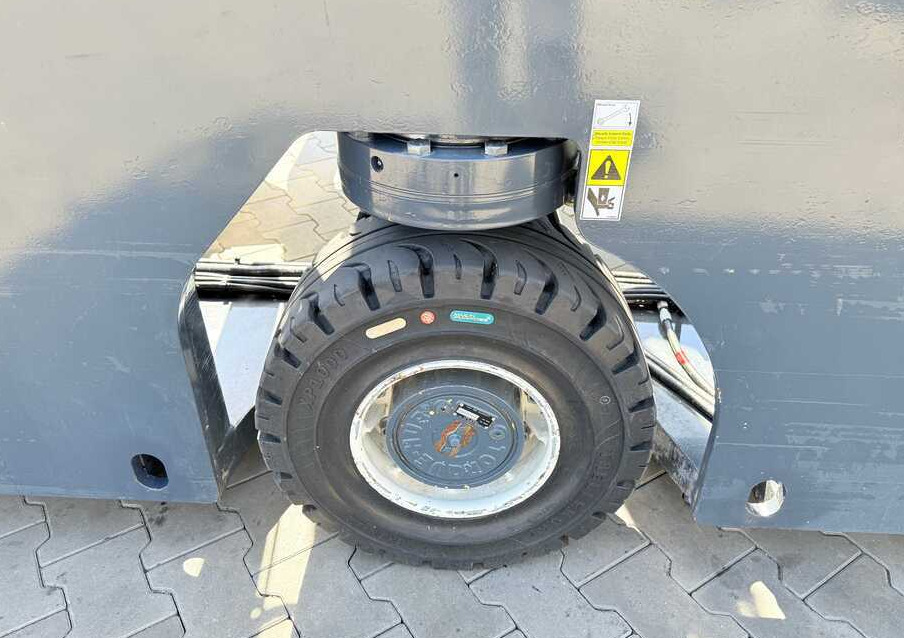 Четырехсторонний погрузчик Combilift C4000STE / TRIPLEX / 6850MM / FREE LIFT / ONLY 1,348 HOURS / FORK SIDESHIFT / EXCELLENT CONDITION: фото 21