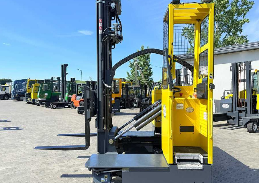 Четырехсторонний погрузчик Combilift C4000STE / TRIPLEX / 6850MM / FREE LIFT / ONLY 1,348 HOURS / FORK SIDESHIFT / EXCELLENT CONDITION: фото 16