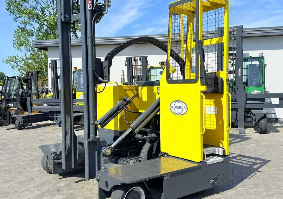Четырехсторонний погрузчик Combilift C4000STE / TRIPLEX / 6850MM / FREE LIFT / ONLY 1,348 HOURS / FORK SIDESHIFT / EXCELLENT CONDITION: фото 33