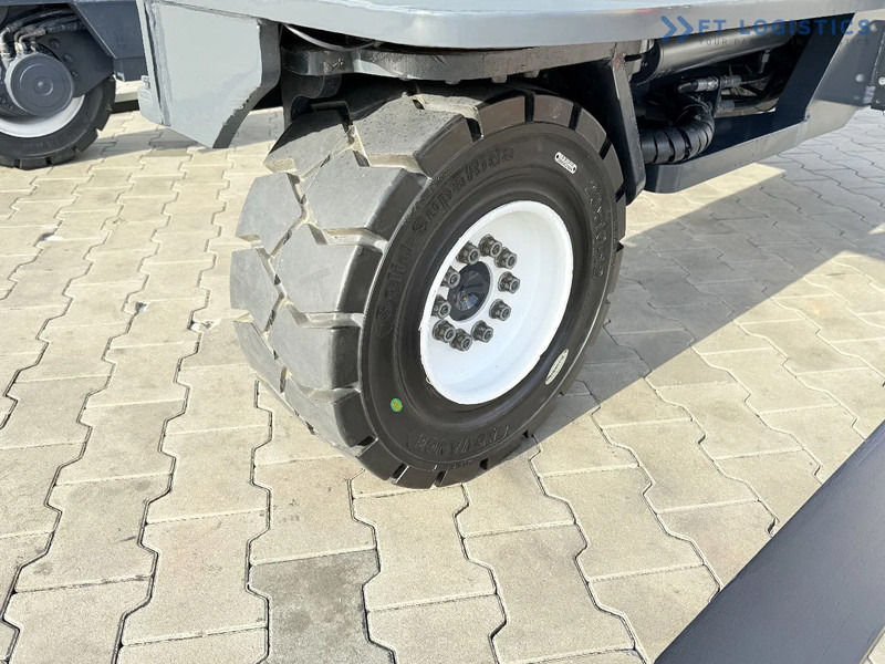 Combilift C5000XL / DIESEL / DUPLEX - 4000MM / WIDE FORK POSITIONER 3350MM / FULL HEATED CABIN / ONLY 6453H / CONDITION - LIKE NEW! C5000X - Четырехсторонний погрузчик: фото 5 Combilift C5000XL / DIESEL / DUPLEX - 4000MM / WIDE FORK POSITIONER 3350MM / FULL HEATED CABIN / ONLY 6453H / CONDITION - LIKE NEW! C5000X - Четырехсторонний погрузчик: фото 5