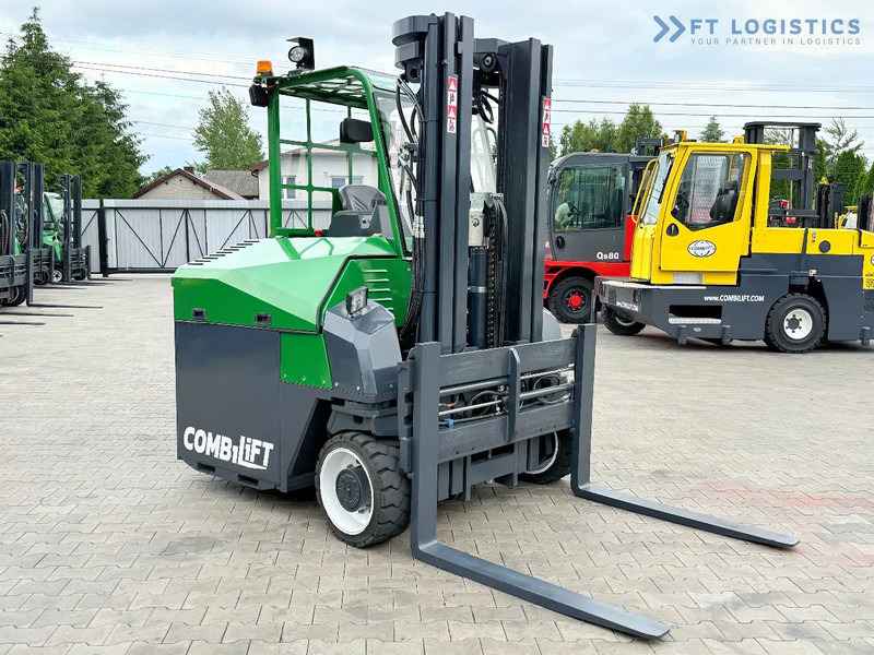 Combilift CBE4000 / TRIPLEX 5200MM / ELECTRIC / FREE LIFT / FORK POSITIONER / SIDE SHIFT / LIKE NEW CBE4000 / TRIPLEX 5200MM / ELECTRIC / - Четырехсторонний погрузчик: фото 2 Combilift CBE4000 / TRIPLEX 5200MM / ELECTRIC / FREE LIFT / FORK POSITIONER / SIDE SHIFT / LIKE NEW CBE4000 / TRIPLEX 5200MM / ELECTRIC / - Четырехсторонний погрузчик: фото 2