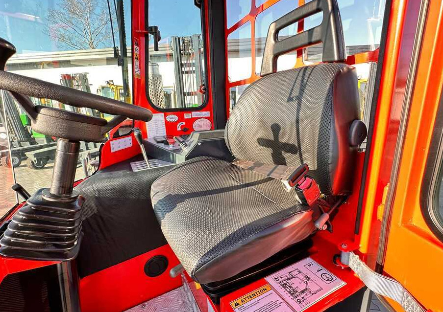 Четырехсторонний погрузчик Combilift COMBILIFT C4000 – TRIPLEX 9300 mm – Year 2017 – GAS – FREE LIFT – FORK SIDE SHIFT – CONDITION 5/5: фото 14