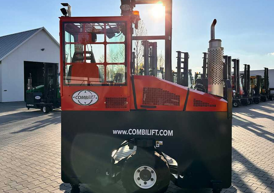 Четырехсторонний погрузчик Combilift COMBILIFT C4000 – TRIPLEX 9300 mm – Year 2017 – GAS – FREE LIFT – FORK SIDE SHIFT – CONDITION 5/5: фото 34