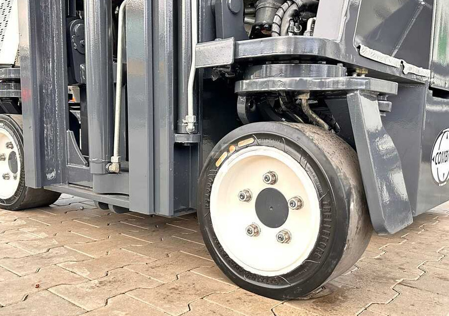 Четырехсторонний погрузчик Combilift Combilift C3000CB - Duplex 4000mm - Year 2016 / ONLY 2,161 MTH / PERFECT CONDITION / LIKE NEW!: фото 13