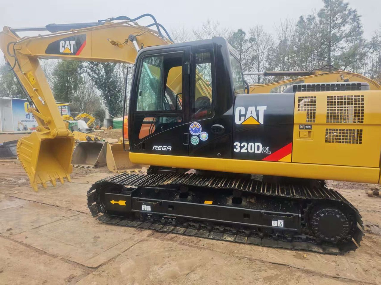 CATERPILLAR 320D2L - Экскаватор: фото 1 CATERPILLAR 320D2L - Экскаватор: фото 1