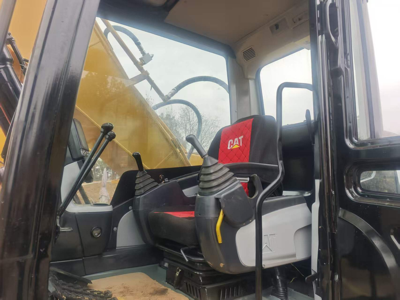 CATERPILLAR 320D2L - Экскаватор: фото 3 CATERPILLAR 320D2L - Экскаватор: фото 3