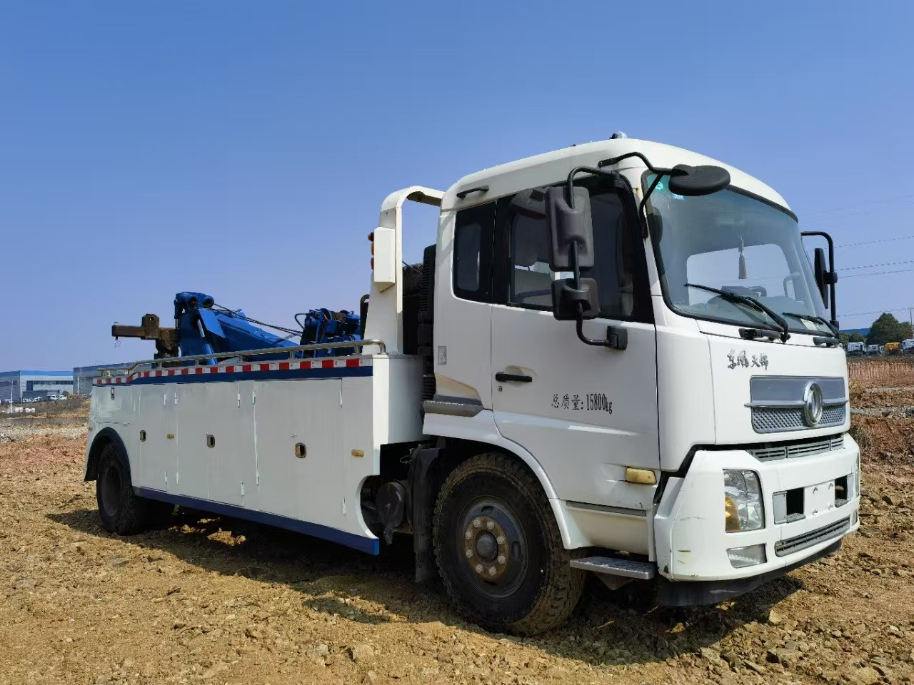 DONGFENG 4×2,12tons - Эвакуатор: фото 2 DONGFENG 4×2,12tons - Эвакуатор: фото 2
