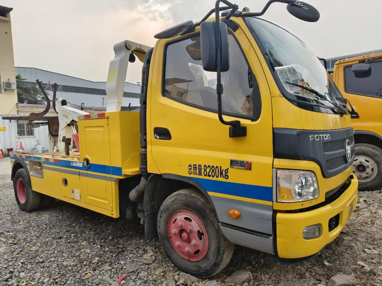 FOTON 4×2 - Эвакуатор: фото 1 FOTON 4×2 - Эвакуатор: фото 1