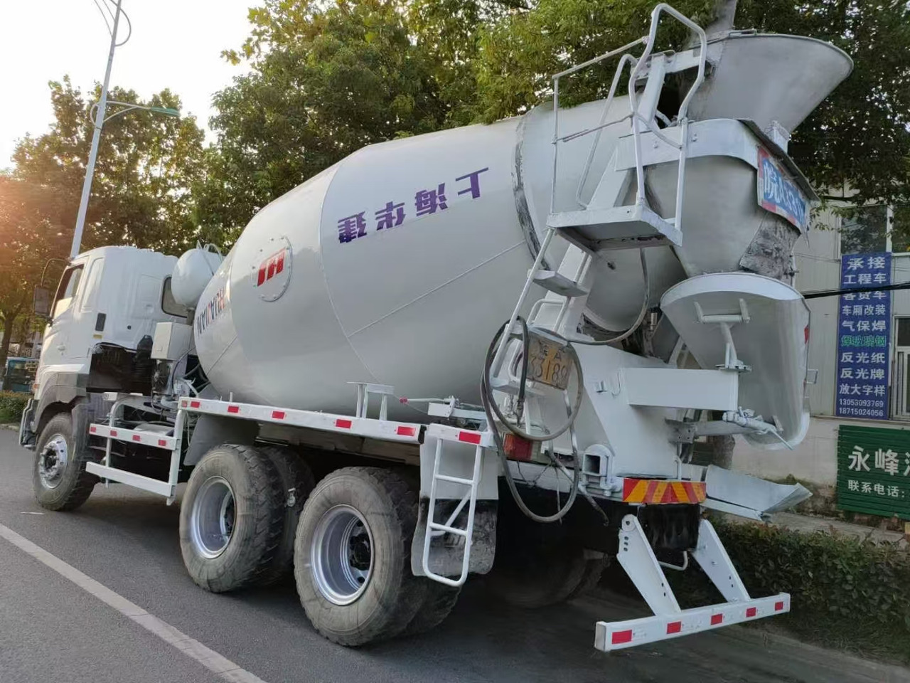 HINO 700 - Грузовик-цистерна: фото 5 HINO 700 - Грузовик-цистерна: фото 5