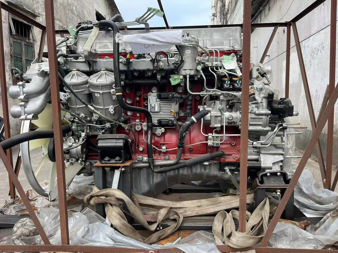 HINO E13C - Двигатель для Самосвалов: фото 1 HINO E13C - Двигатель для Самосвалов: фото 1