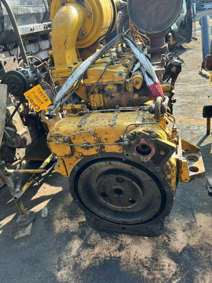 KOMATSU 6D125-1 - Двигатель для Бульдозеров: фото 2 KOMATSU 6D125-1 - Двигатель для Бульдозеров: фото 2