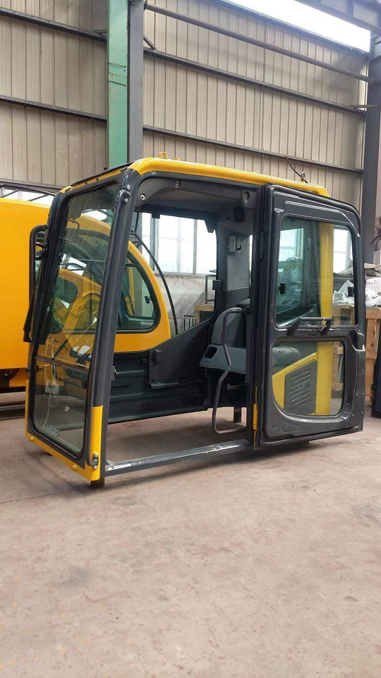 KOMATSU PC 210-8 - Кабина для Экскаваторов: фото 1 KOMATSU PC 210-8 - Кабина для Экскаваторов: фото 1