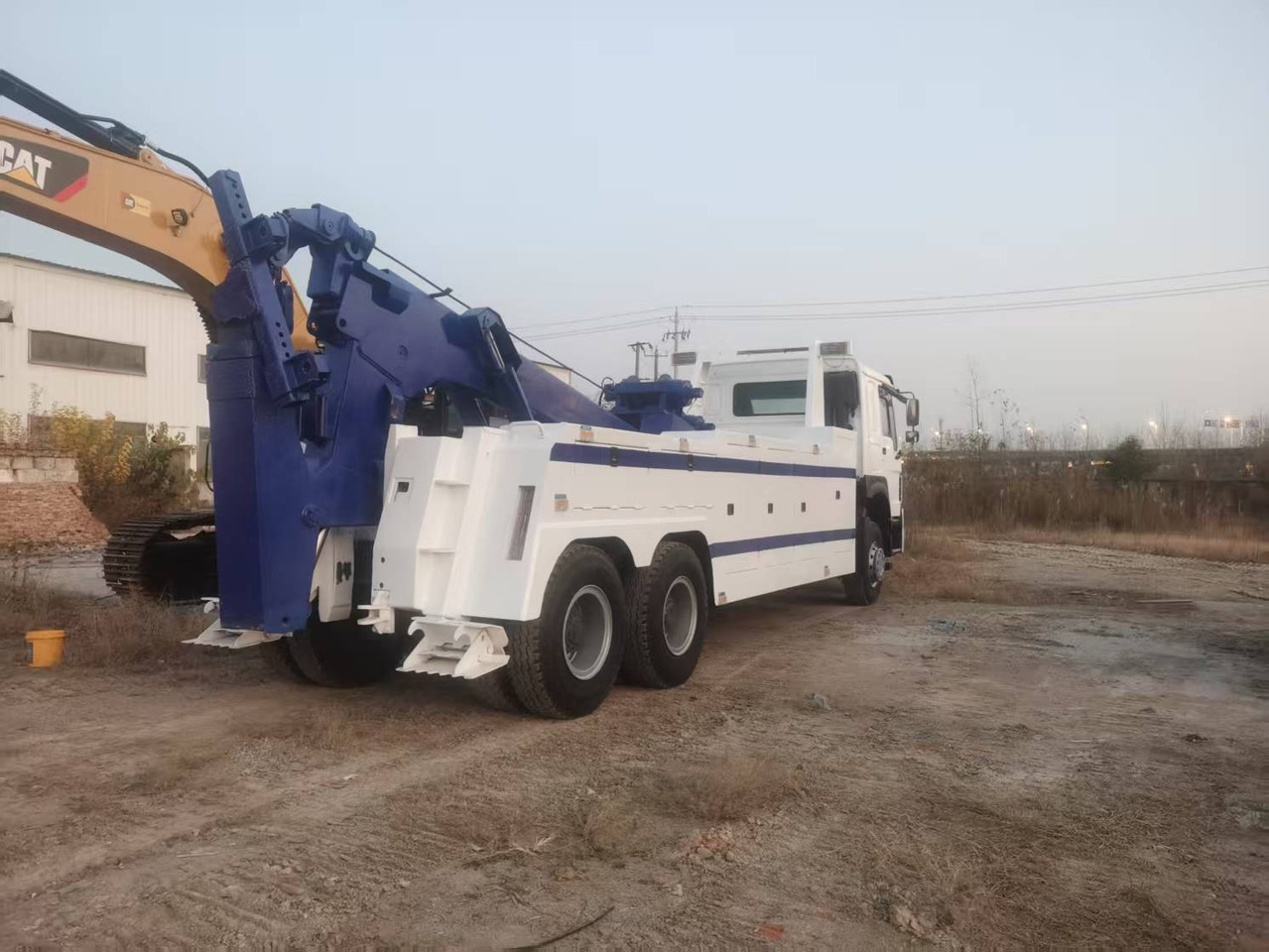 SINOTRUK 6*4 - Эвакуатор: фото 4 SINOTRUK 6*4 - Эвакуатор: фото 4