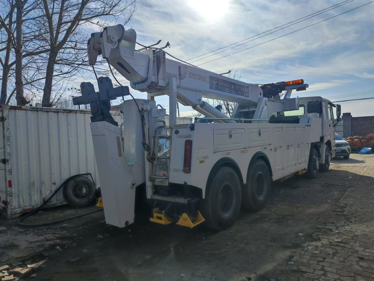 SINOTRUK 8×4,375HP - Автоманипулятор: фото 3 SINOTRUK 8×4,375HP - Автоманипулятор: фото 3