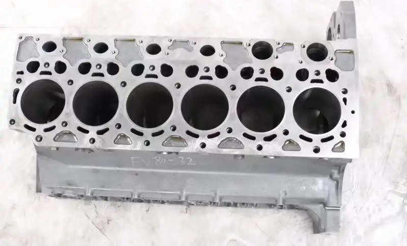 VOLVO D6E - Блок цилиндров для Экскаваторов: фото 3 VOLVO D6E - Блок цилиндров для Экскаваторов: фото 3