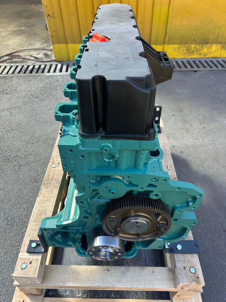 VOLVO D8K - Блок цилиндров для Экскаваторов: фото 2 VOLVO D8K - Блок цилиндров для Экскаваторов: фото 2