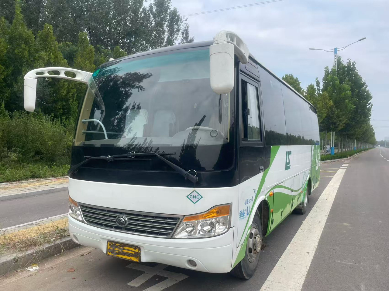 YUTONG 31 seats ZK6852HNG2 - Туристический автобус: фото 3 YUTONG 31 seats ZK6852HNG2 - Туристический автобус: фото 3