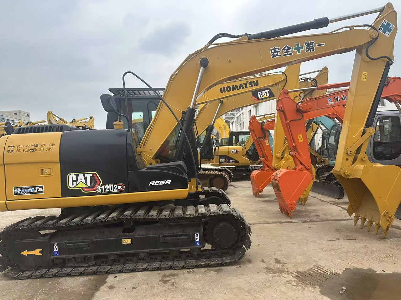 CRAWLER EXCAVATOR Used Caterpillar Cat312D2 Excavator Original Japan Heavy Machinery Caterpillar 312D2 Excavator for Sale - Гусеничный экскаватор: фото 1 CRAWLER EXCAVATOR Used Caterpillar Cat312D2 Excavator Original Japan Heavy Machinery Caterpillar 312D2 Excavator for Sale - Гусеничный экскаватор: фото 1