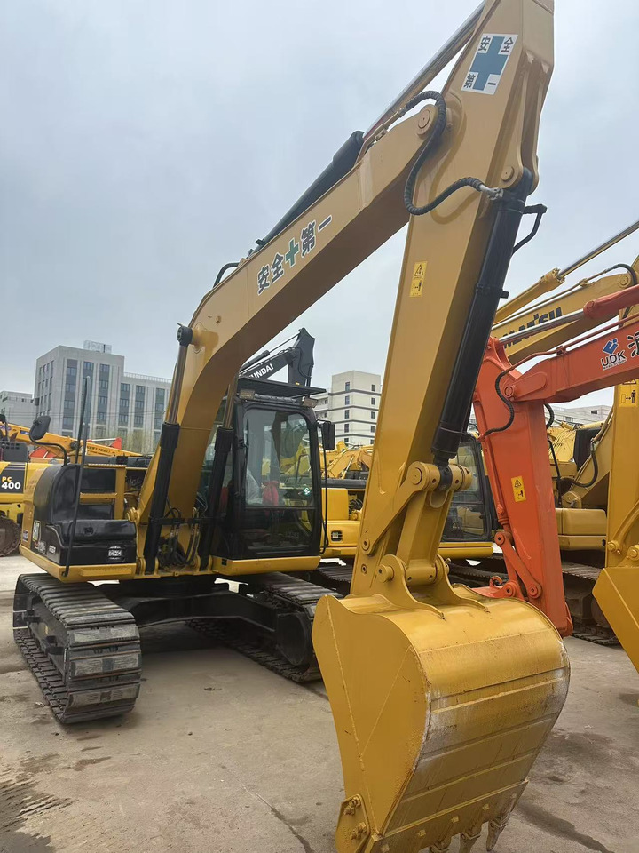 CRAWLER EXCAVATOR Used Caterpillar Cat312D2 Excavator Original Japan Heavy Machinery Caterpillar 312D2 Excavator for Sale - Гусеничный экскаватор: фото 3 CRAWLER EXCAVATOR Used Caterpillar Cat312D2 Excavator Original Japan Heavy Machinery Caterpillar 312D2 Excavator for Sale - Гусеничный экскаватор: фото 3